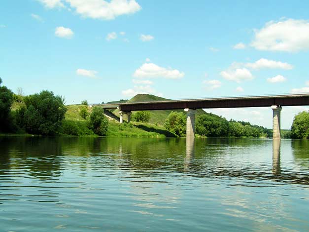 Автодорожный мост (дорога на п.г.т. Красное) через р. Дон